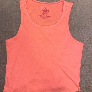Peach and neon green tanks.